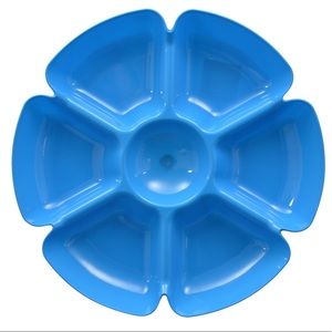 NWT Blue Flower shaped Scalloped plastic Veggie Dip Tray Sensory Bin Tray